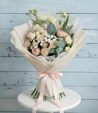 Букет цветов из:  Розы и Лизиантусы в Емельяновке