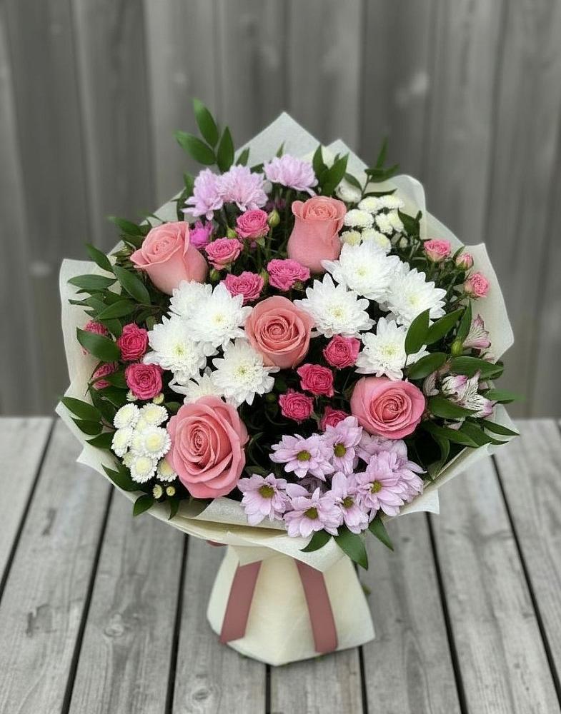 Букет цветов из: Альстромерии, Гвоздики, Розы и Хризантемы в Емельяновке