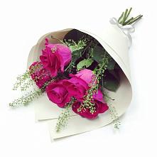 Букет цветов из:  Розы в Емельяновке