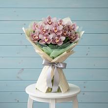 Букет цветов из:  Орхидеи и Розы #REPLACE_PRED# Емельяновке