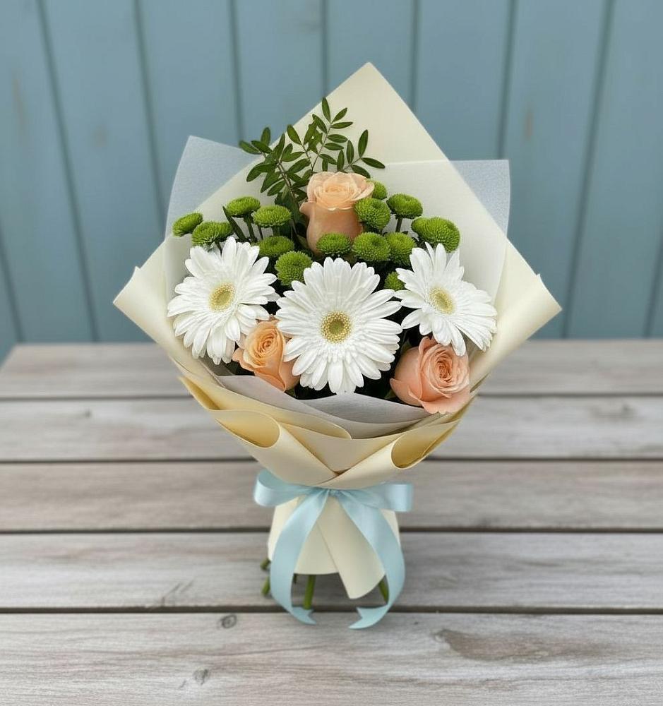 Букет цветов из: Герберы, Розы и Хризантемы в Емельяновке