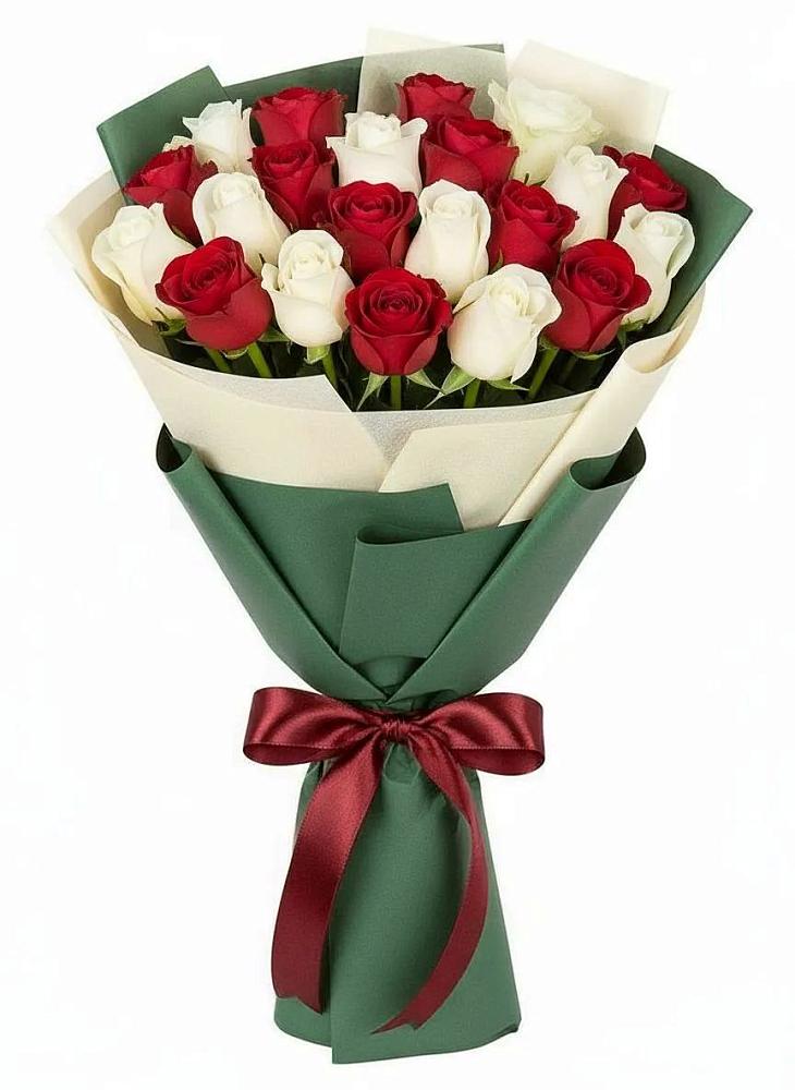 Букет Микс из красных и белых роз в Емельяновке