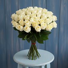 Букет 51 Белая роза Эдлесс Лав в Емельяновке