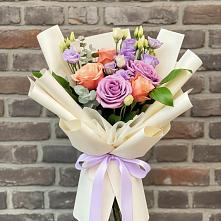 Букет цветов из:  Лизиантусы и Розы #REPLACE_PRED# Емельяновке