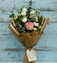 Букет цветов из:  Розы и Лизиантусы в Емельяновке