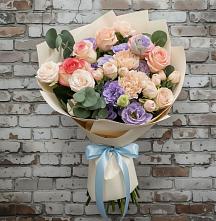 Букет цветов из:  Розы, Лизиантусы и Гвоздики #REPLACE_PRED# Емельяновке